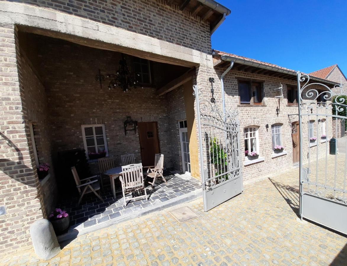 Het Stalhuys Villa Riemst Bagian luar foto