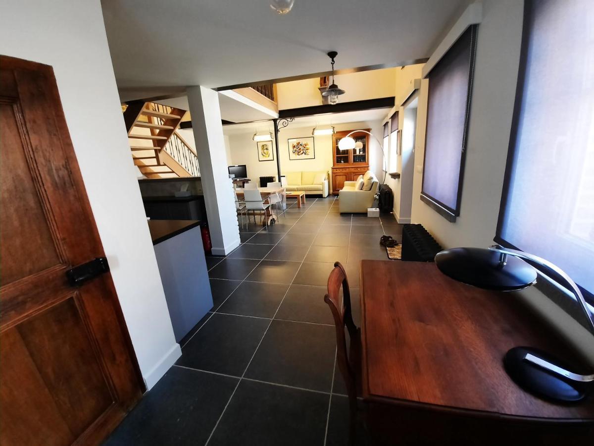 Het Stalhuys Villa Riemst Bagian luar foto